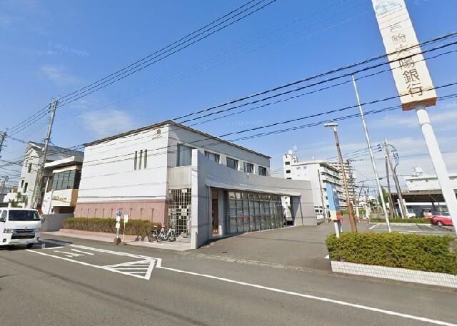 宮崎太陽銀行青葉町支店：261m