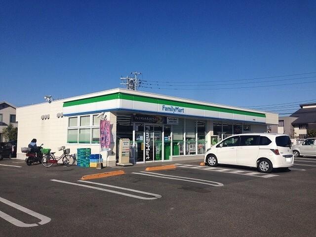 ファミリーマート天神前店：332m