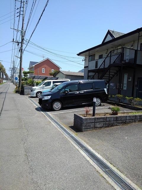 フラワ−ポ−ト　Ａ（202） 駐車場