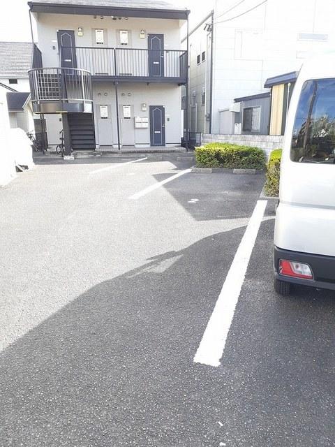 サンセールＫ（201） 駐車場