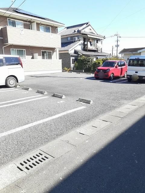 メゾン・オーブ　Ⅲ（101） 駐車場