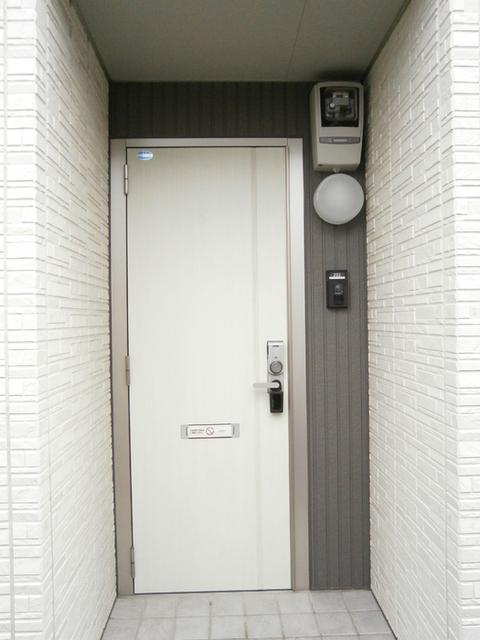 ルーチェⅠ（202） 玄関