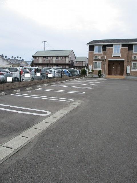 ラ・ルーチェ　Ⅰ（201） 駐車場