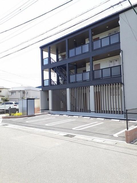 サンモール　鶴島（304） 駐車場