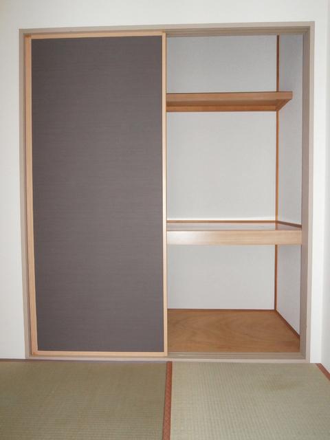 スプリング　ヴィラ（102） 収納