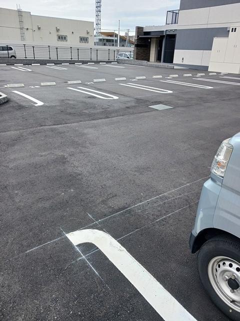 サンライズ　江平中町（304） 駐車場