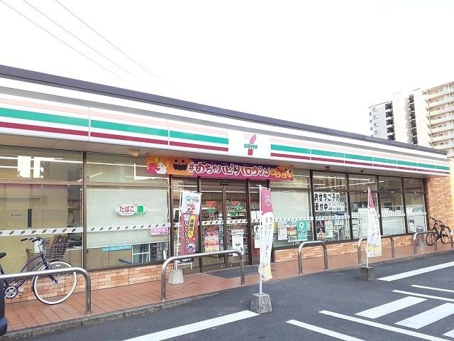 セブンイレブン 江平中町店：85m