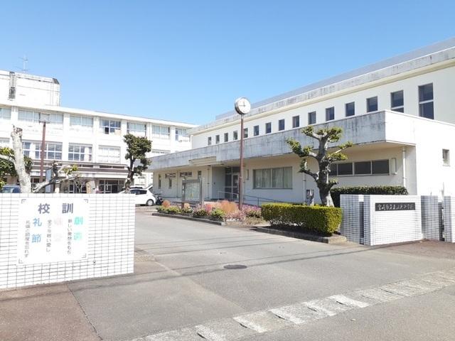 宮崎市立赤江東中学校：1400m