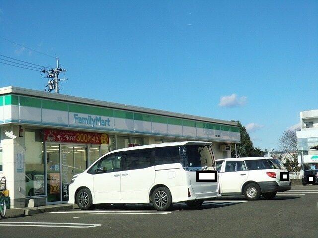 ファミリーマート高鍋小鶴店：700m