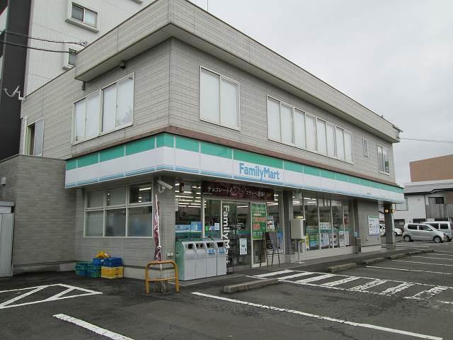 ファミリーマート昭和町店：450m