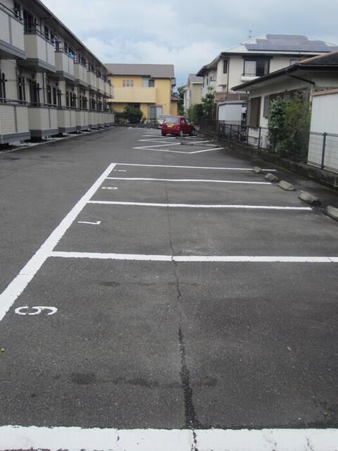 サンハイム原田（102） 駐車場