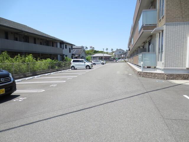リアン　トゥール（108） 駐車場