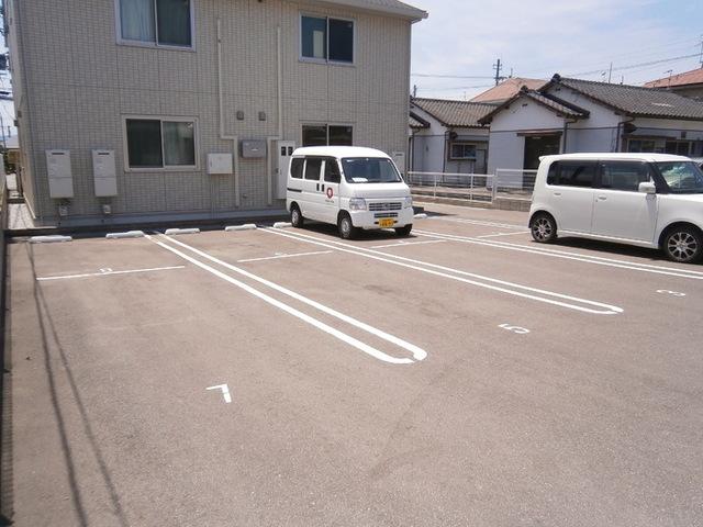 セジュールCW Ⅱ　A（201） 駐車場