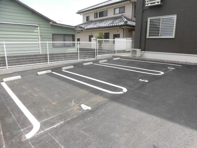 スフィーダ（102） 駐車場