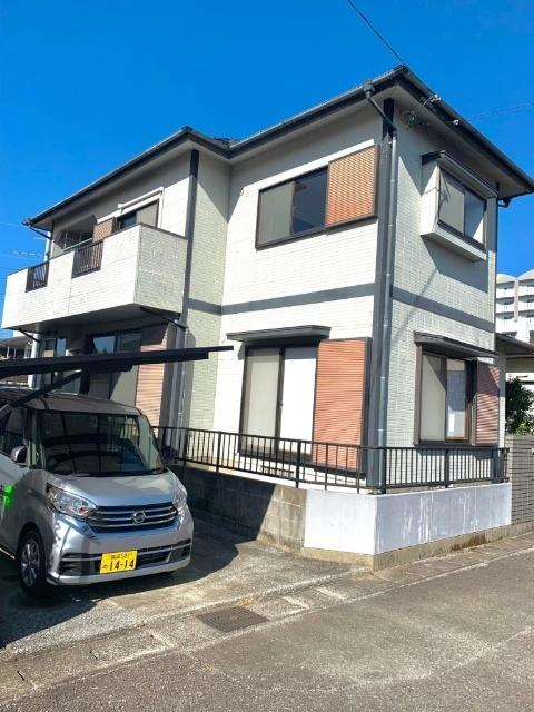 源藤貸家 駐車場