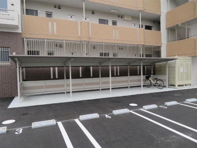 コンフォール霧島（203） 駐車場