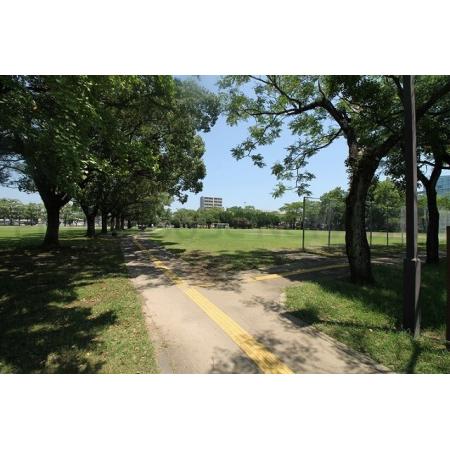 出水口公園：396m