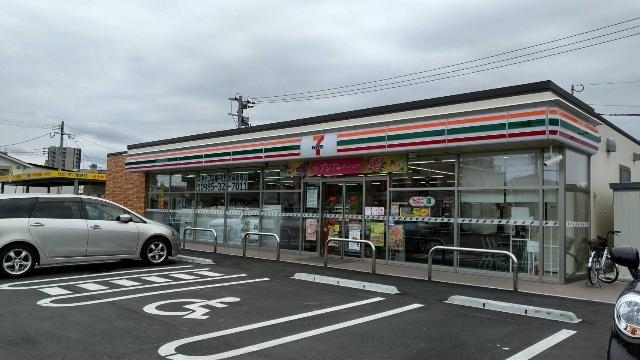 セブンイレブン宮崎原町店：110m