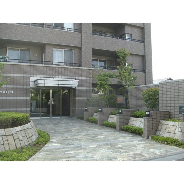 エントランス前