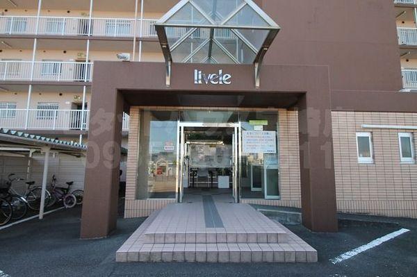 マンションリヴレ（106） エントランス