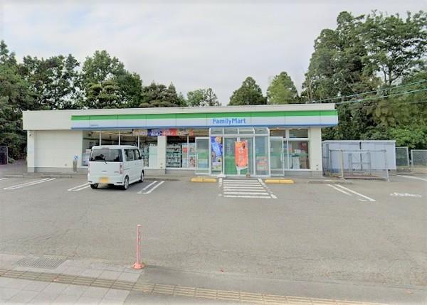 ファミリーマート国富仲町店