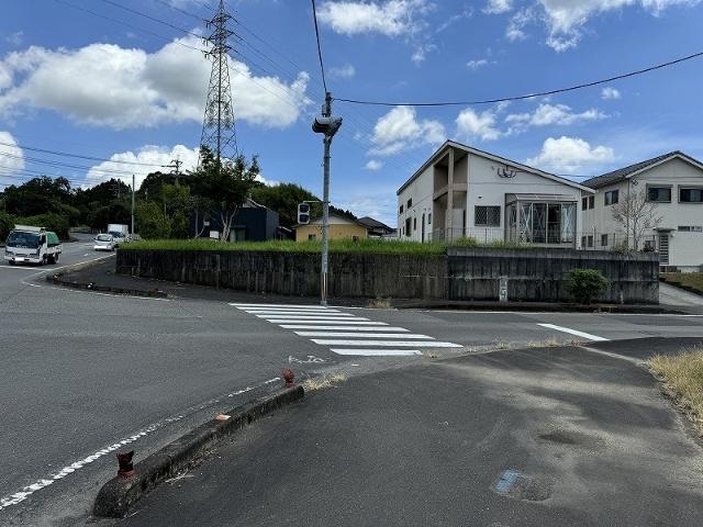 高岡町飯田3丁目土地