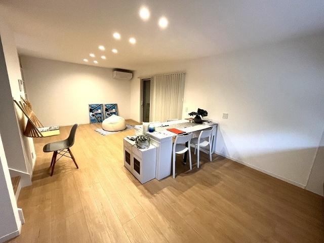宮崎市桜ケ丘町未入居住宅 リビング