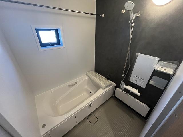 宮崎市大塚町新築住宅A バス／シャワー