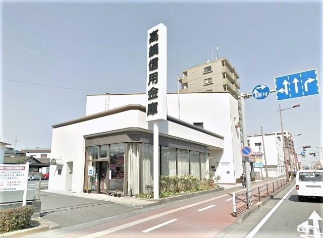 銀行