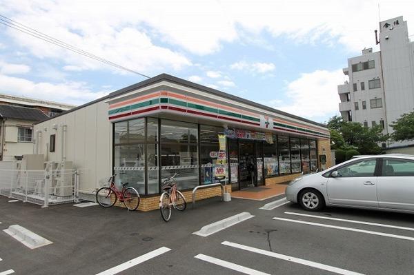 コンビニ