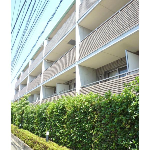 下北沢駅より徒歩1分 築25年7ヶ月 3階建の賃貸物件