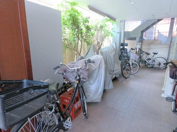 ハイツ浅間（301） 駐車場