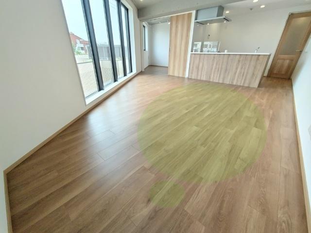 メゾンベルヴィ下北沢（402） リビング