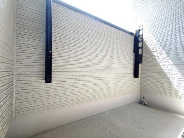 南荻窪新築戸建 バルコニー