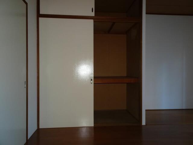 世田谷区代田アパート 収納