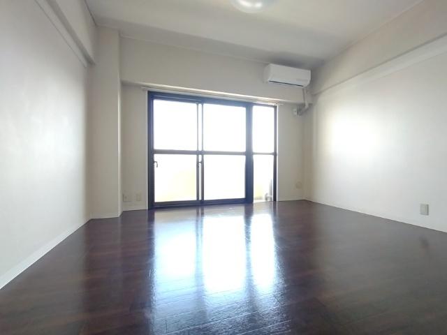メゾンドール新代田 リビング