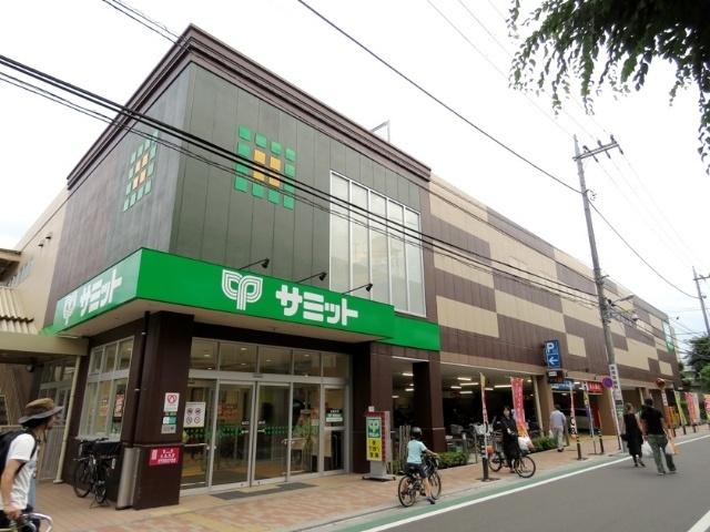 サミットストア梅ヶ丘店：183m