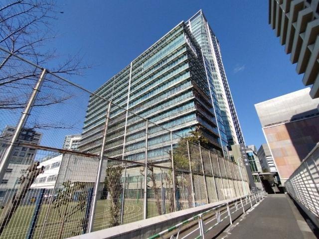 渋谷区役所：1571m