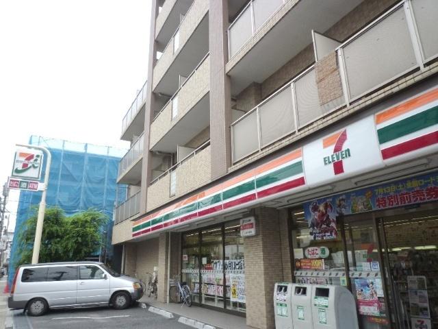 セブンイレブン世田谷代田店：260m