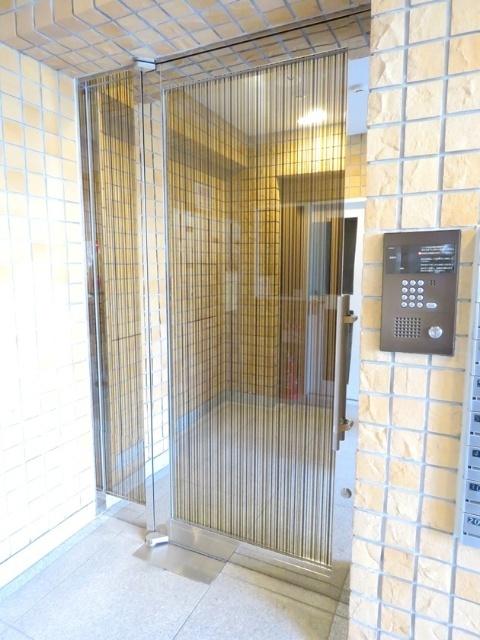 ウィルテラス新代田 エントランス
