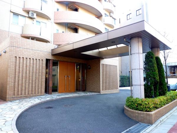 ヴェルビュ経堂 エントランス
