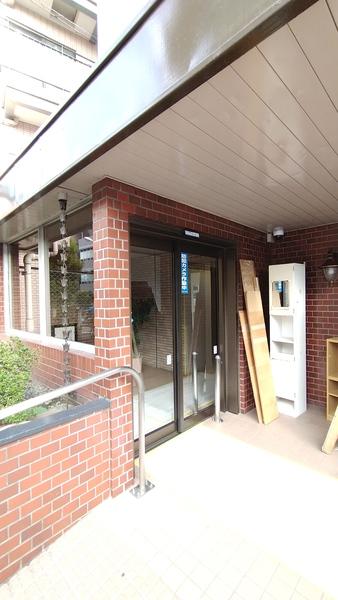 マンション弦巻 エントランス
