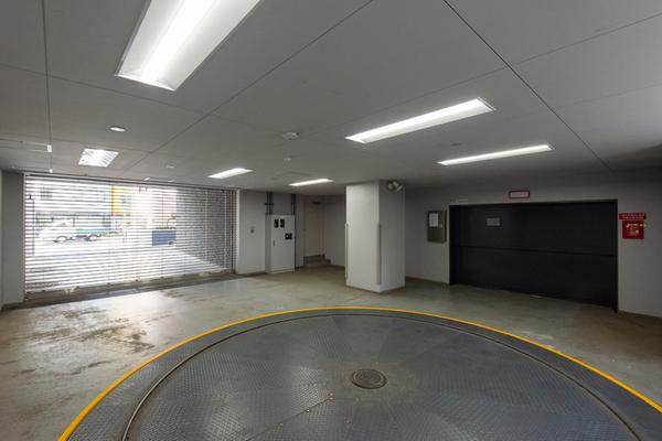 グランドパーク恵比寿センシュアス 駐車場