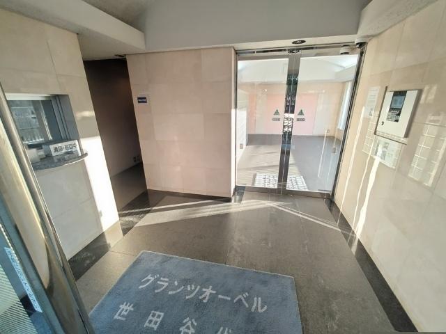 グランツオーベル世田谷代田 エントランス
