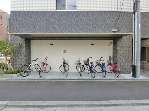 サニーハウス南堀江（901） 駐車場