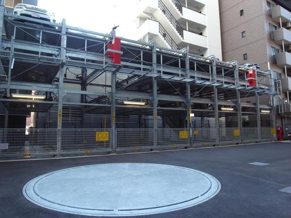 プレサンスタワー難波ＷＥＳT 駐車場