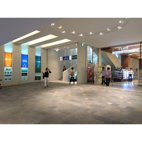 ダイキなんば店：777m