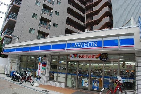 ローソン南堀江三丁目店：92m