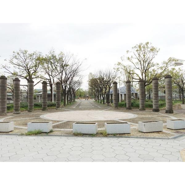浪速公園：1078m