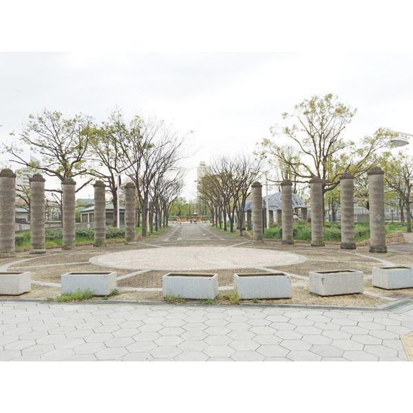 浪速公園：802m